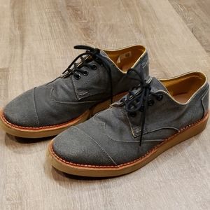 Tom's Brogue dress shoes mens size 9.5